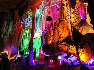 Cueva de la Flauta de Caña