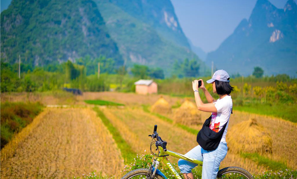 Yangshuo countryside cycling